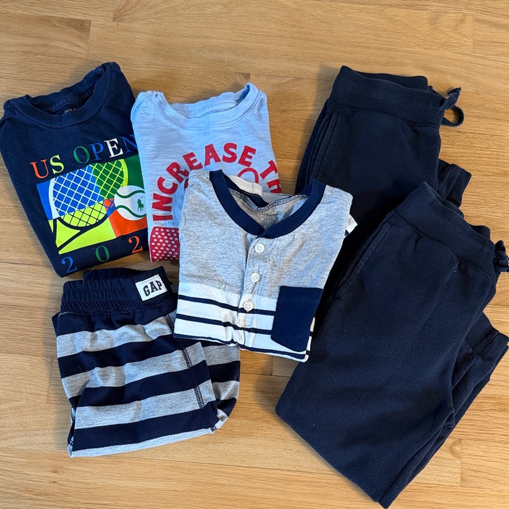 Kids 6 pc Casual Cozy Graphic Tees, and joggers bundle, Size 5/6